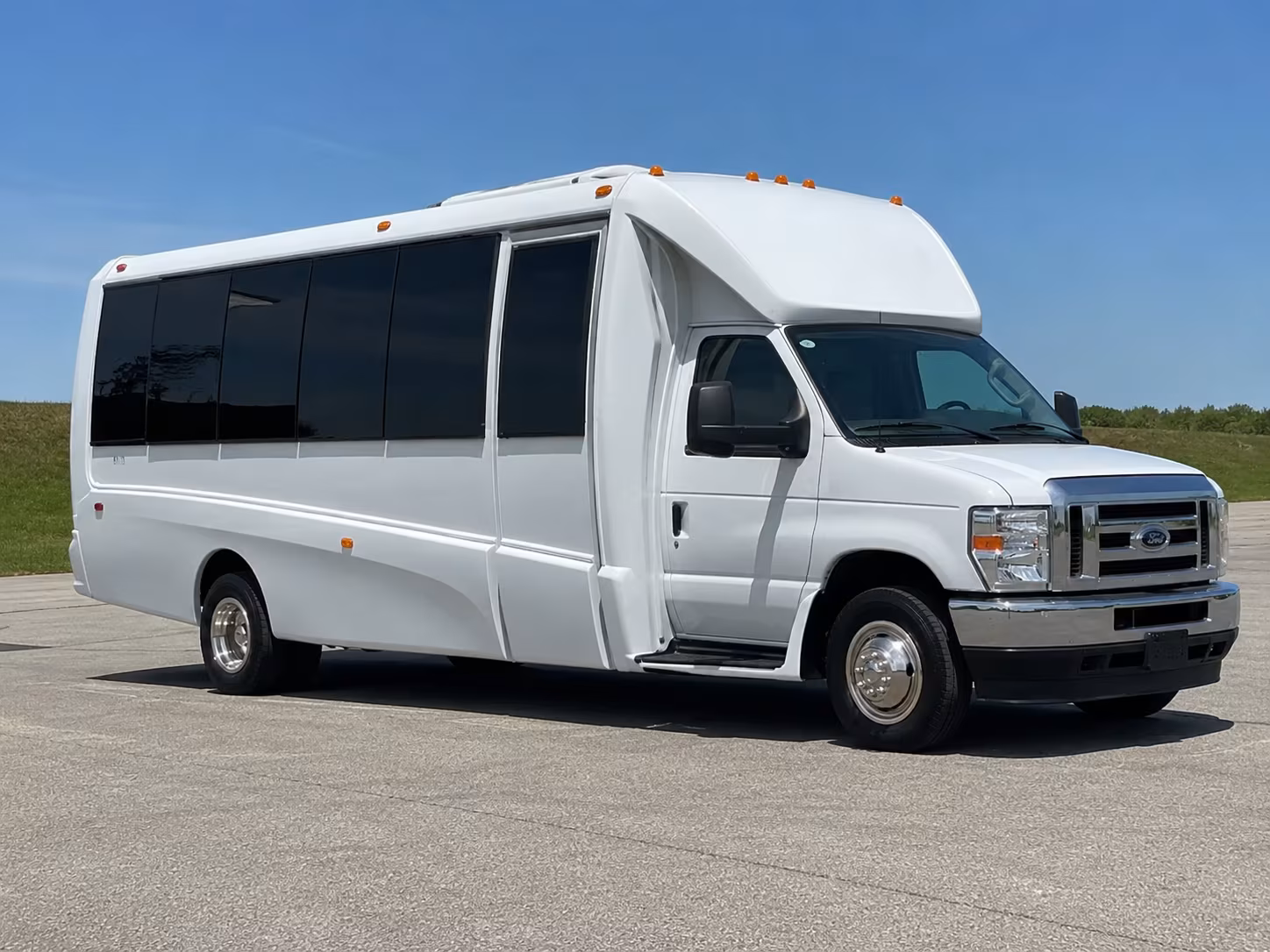 concert bus rentals for corporate groups and private event parties